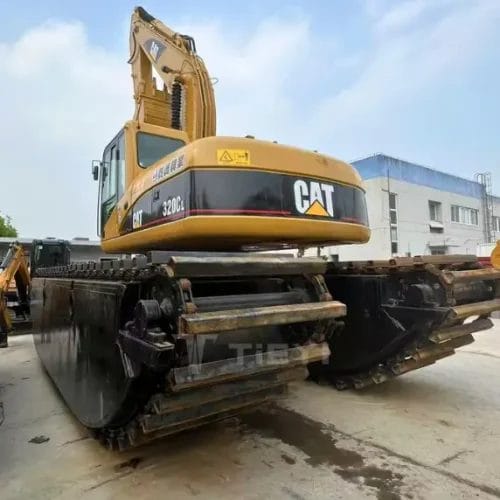 CAT 320CL Amphibious Excavator