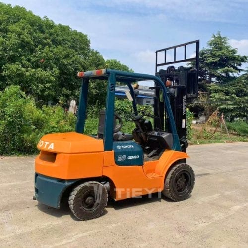 Forklift TOYOTA FD30